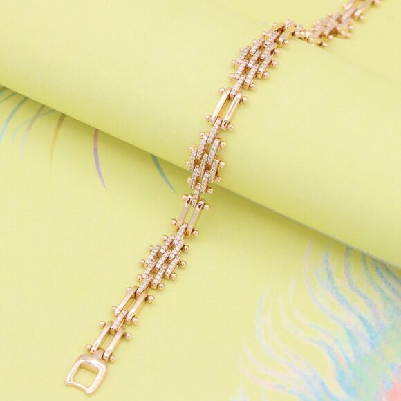 "Elegant Rose Gold Bracelet with Intricate Crystal Detailing, XPBL0940 - Picture 5 of 12